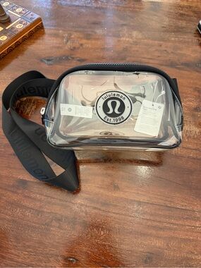 NWT lululemon athletica Clear Belt Bag